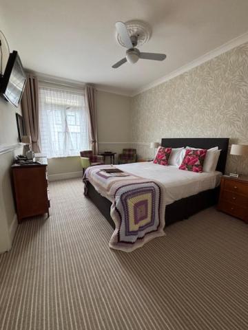 The Clifton Hotel