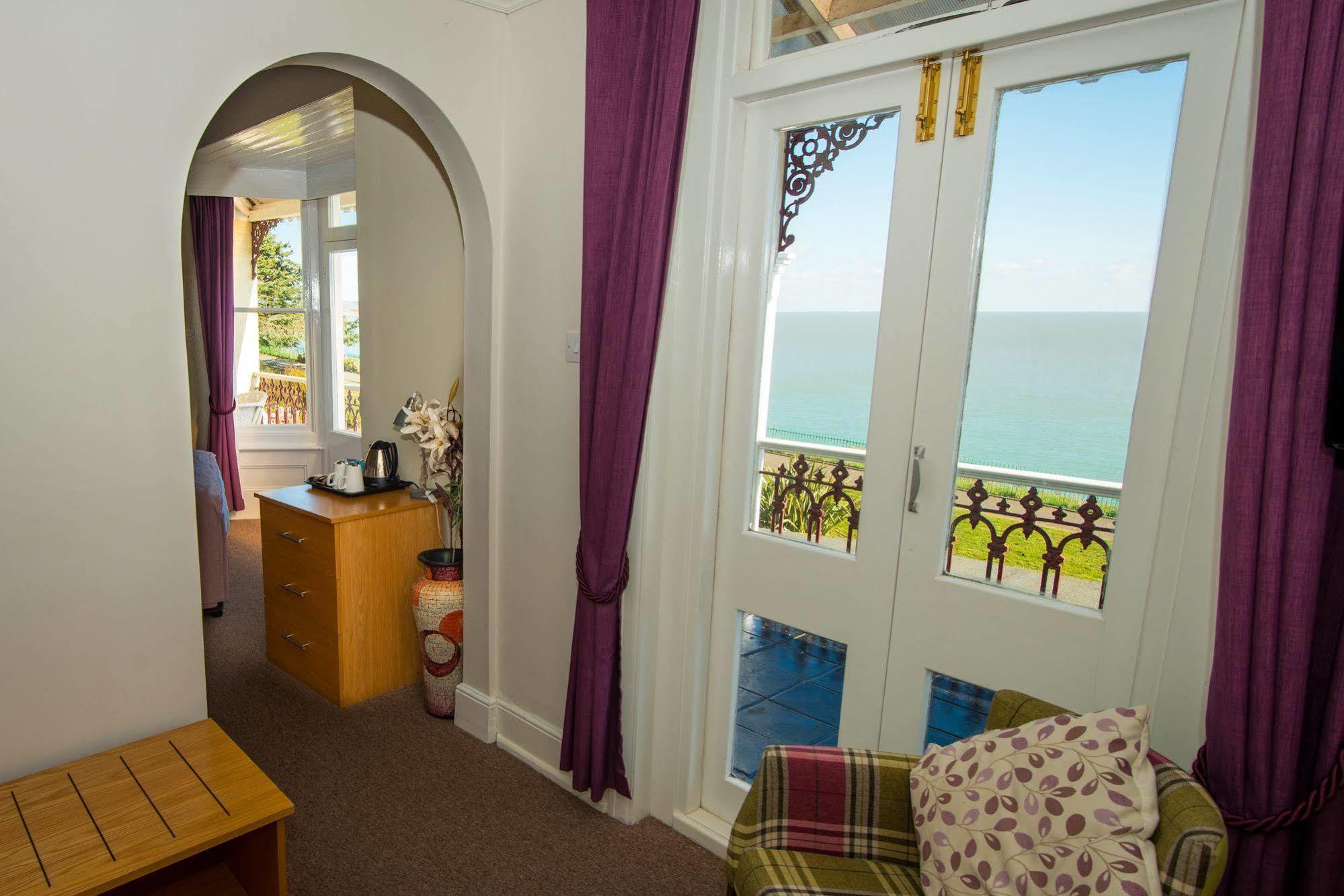 Hotel The Clifton